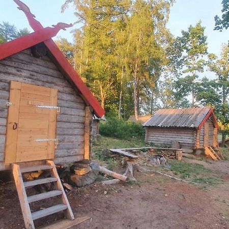 Sosdala Vittfarnas Hird Vikingaby Bed & Breakfast エクステリア 写真