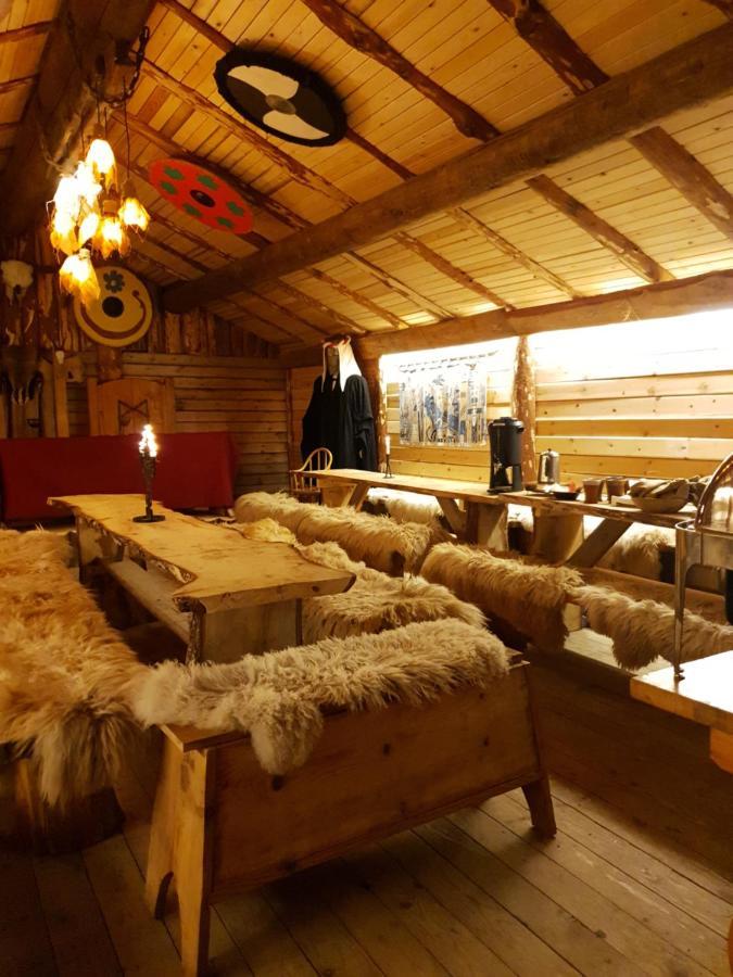 Sosdala Vittfarnas Hird Vikingaby Bed & Breakfast エクステリア 写真